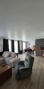 Très Grand 4 ½ – 2 Salles de Bains – Possibilité Stationnement Intérieur – 1ier Mars - Photo 3