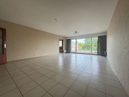 Te huur: ruim 2 slaapkamer appartement in Erembodegem! - Photo 3