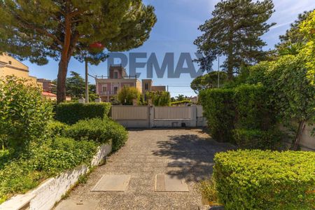 Villa unifamiliare corso Alcide De Gasperi 513F, Carbonara di Bari, Bari - Photo 2