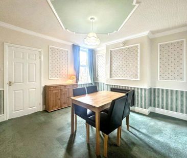 2 bedroom semi-detached house to rent - Photo 2