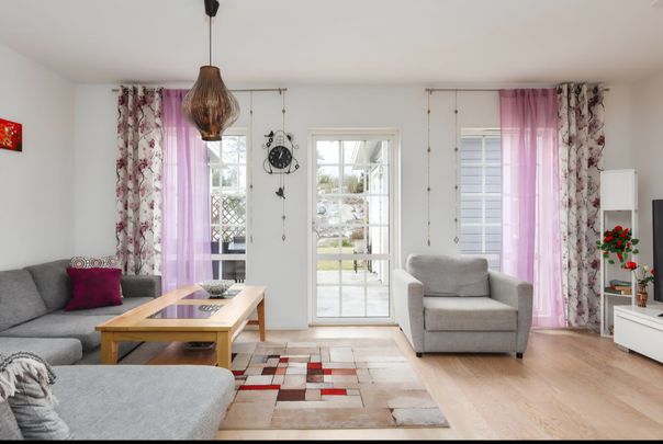 Blåhallonvägen, Strängnäs - Foto 1