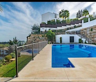 3 room luxury Flat for rent in Benahavís, Spain - Photo 2