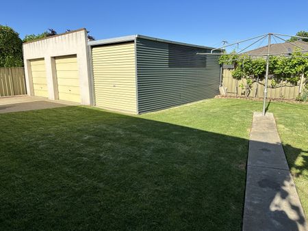 6 Bourchier Street, Shepparton VIC 3630 - Photo 4