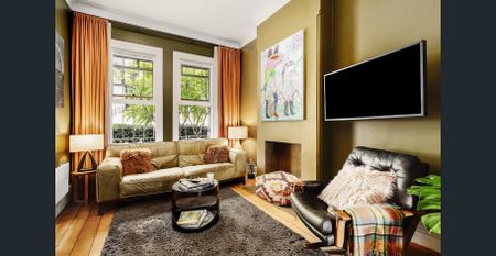 Stylish/Tastefully Renovated Victorian Darlinghurst Terrace In Prime Village Local - Photo 3