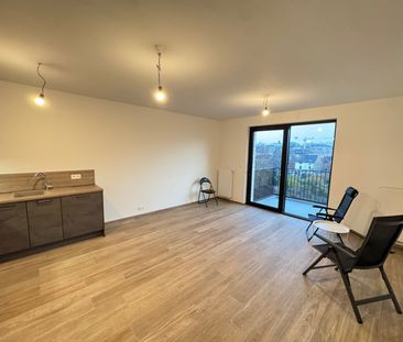 Appartement1 chambre + balcon à 1400 Nivelles  Loyer: 900 € - Photo 3