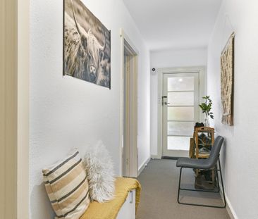 Two bedroom Unit, Great Location - Photo 3