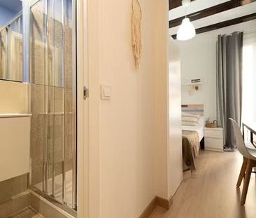 Carrer de la Lluna, Barcelona, Catalonia 08001 - Photo 5