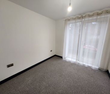 200 Stourbridge Road, Stourbridge, DY9 7BU - Photo 3