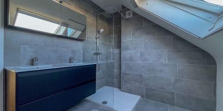 Appartement te huur in Tournai voor € 495 met 1 slaapkamer - Photo 4