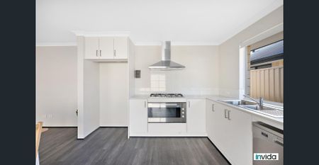 Modern Co-Living Home in Prime Byford Location - Private Room from $ 350 per week - Photo 5