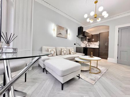 2 bedroom flat to rent - Photo 2