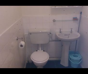 1 Bed Flat, Rufford Road, L6 - Photo 4