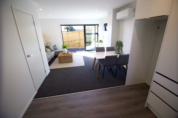 Modern, two bedroom townhouse in Frankton. - Photo 1