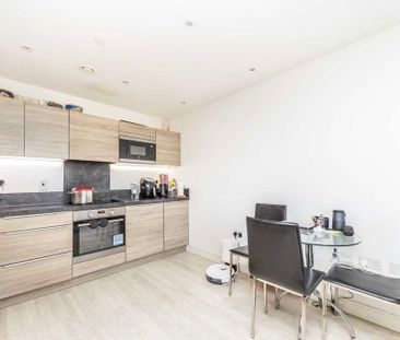 1 bedroom flat to rent - Photo 4