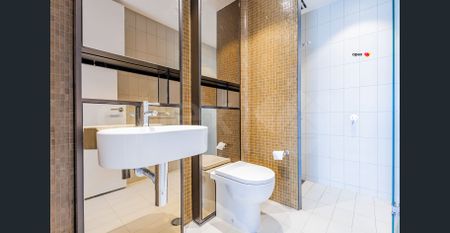 Luxurious 1 Bedroom Apartment For Rent - Photo 4