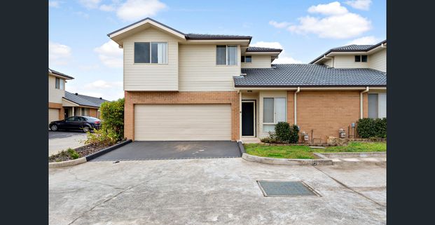 Modern Living - Photo 1