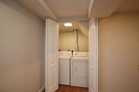 For Lease - 2555 Iris Street Unit# B, Parkway Park - Queensway Terrace S and Area, Ontario - Photo 5