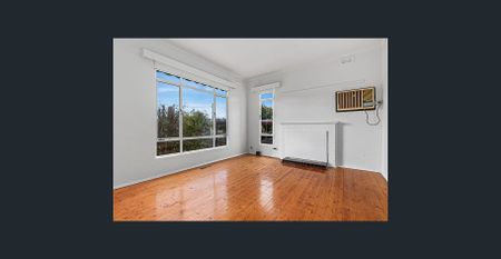 Comfortable Two-Bedroom Home in a Convenient Location - Photo 3