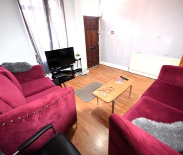 5 bedroom house to rent - Photo 1