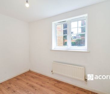 Greenhaven Drive, London, SE28 - Photo 6