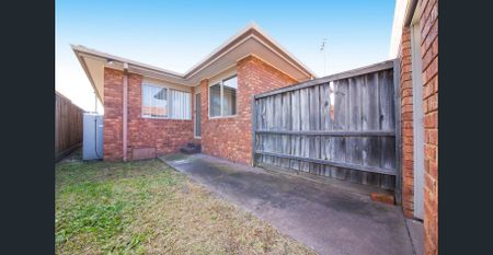 Move in & Relax! - Photo 3