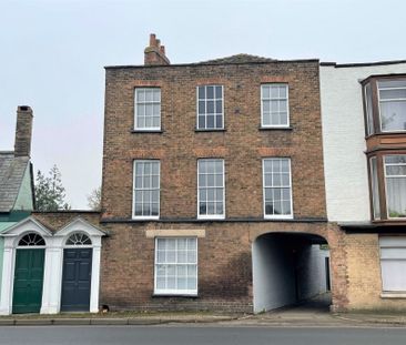 Upper High Street, Taunton, Somerset - Photo 1