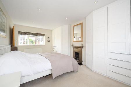 4 bedroom detached house to rent - Photo 3