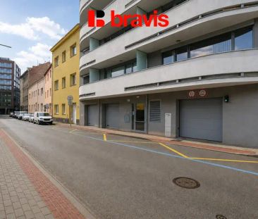 Pronájem bytu 1+kk, Brno - střed, ulice Rumiště, balkon, garážové s... - Photo 6