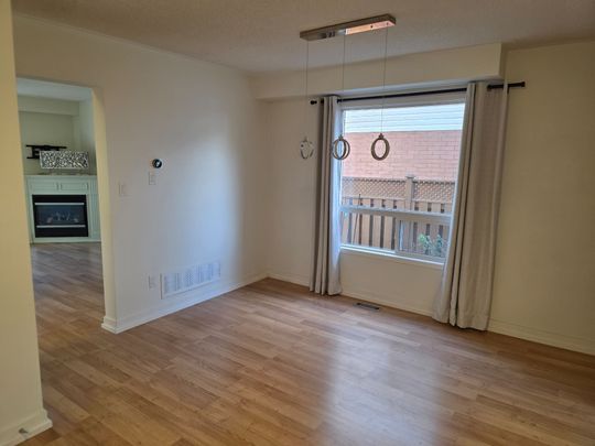 For Lease - 1725 Woodgate Trail, Oshawa, Ontario - Photo 1