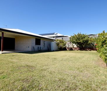 EXECUTIVE FAMILY HOME IN POPULAR EMMADALE GARDENS - Photo 5