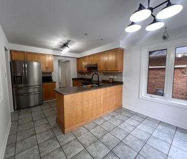 For Lease - 10 ROYAL PARK Boulevard, Barrie, Ontario - Photo 6