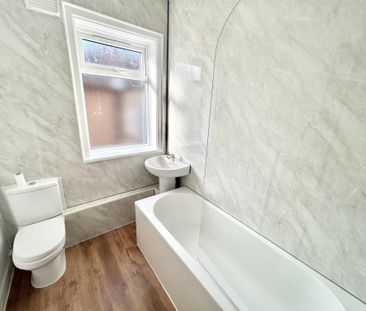 Bitterne Road West, Southampton - Photo 3