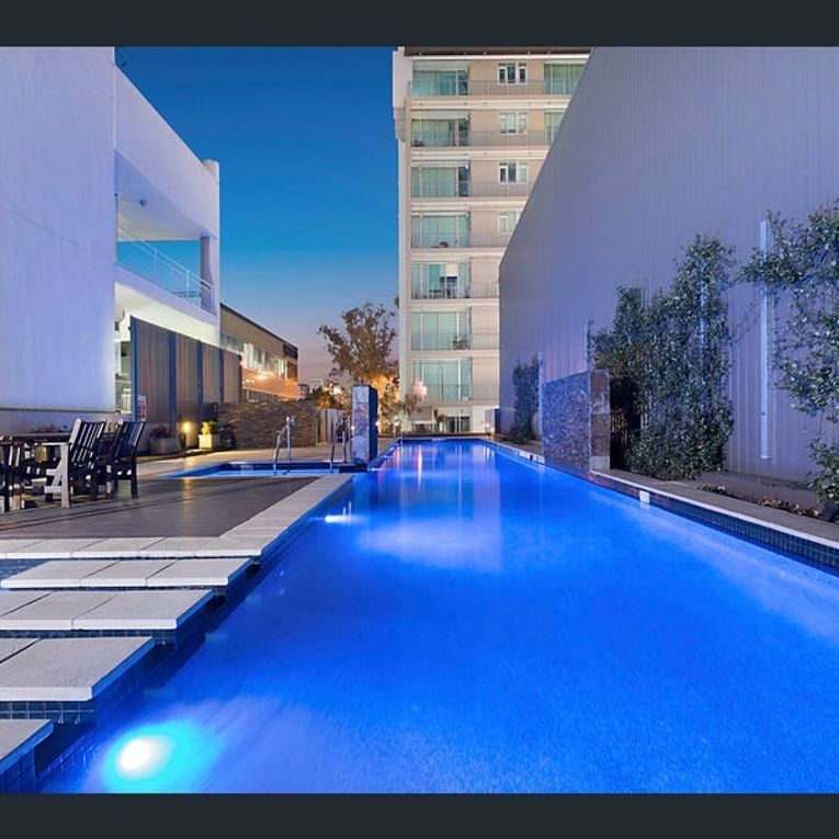 APARTMENT WITH LUXURY AND CONVENIENCE - Photo 1