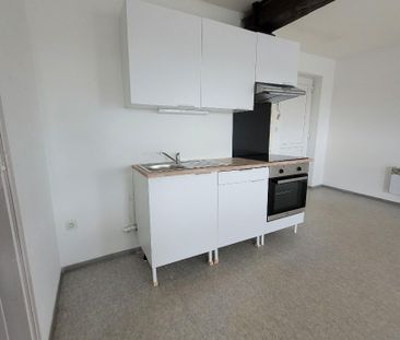 Location Appartement 3 pièces 65m² HAUSSY 59294 - Photo 4