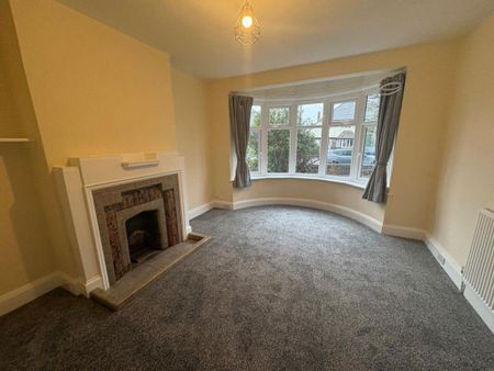 4 bedroom semi-detached house to rent - Photo 2