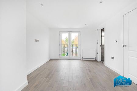 4 bedroom end of terrace house to rent - Photo 5