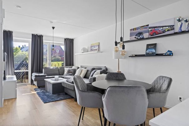 Dansbanevägen, Åkersberga - Photo 1