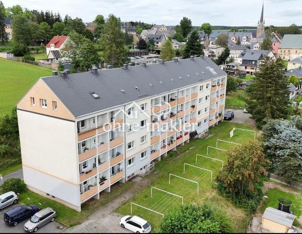 Elterlein: Ruhige und gemütliche 2-Zi-EG-Neubauwohnung Balkon, Fensterbad & EBK - Photo 1