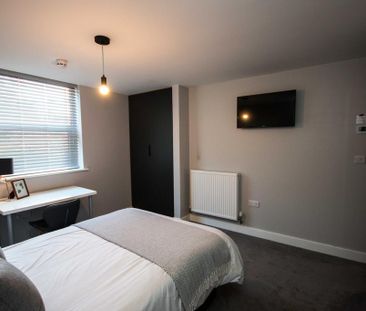 4 bedroom apartment to rent - Photo 5