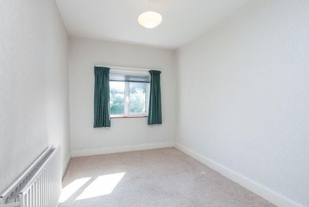 16 Ardmore Park South, BT10, Belfast - Photo 5