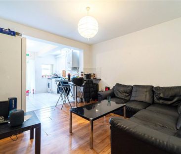 6 bedroom house to rent - Photo 1