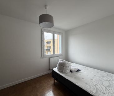 Location Appartement 3 pièces 56m² BOURGOIN JALLIEU 38300 - Photo 6