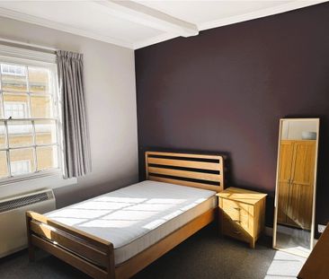 A conveniently located, fully furnished room (one of 7) in the cent... - Photo 1