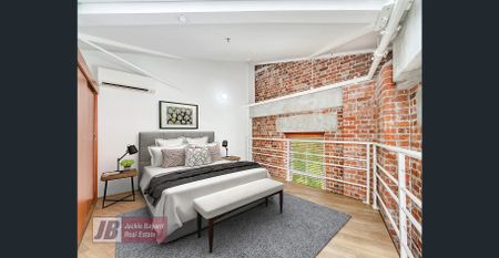 UNIQUE CHARACTER FILLED W’STORE - Photo 3