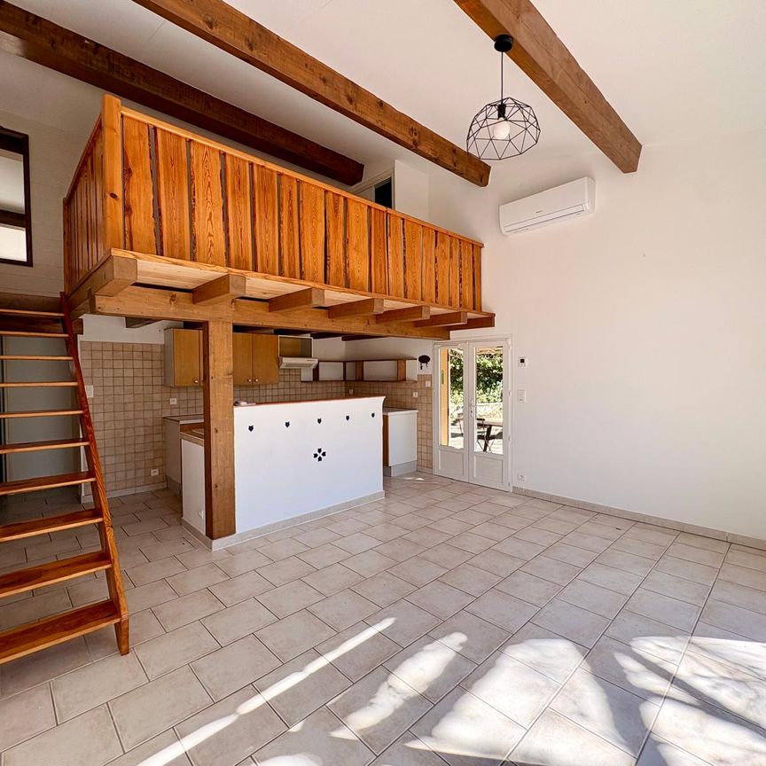 Location Maison 4 pièces 61m² NEOULES 83136 - Photo 1