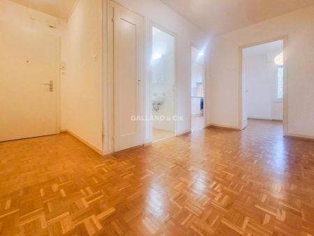 Bel appartement idéalement placé dans un quartier résidentiel paisible - Photo 3
