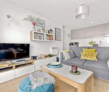 Fyfe House, New River Village, Hornsey, N8 - Photo 1