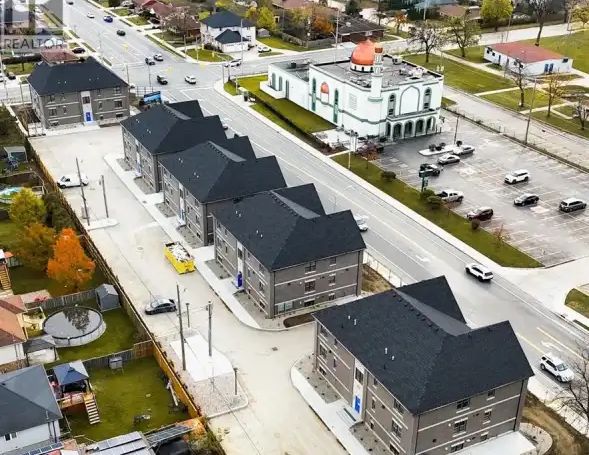 2380 DOMINION BOULEVARD Unit# 460 | 2380 DOMINION BOULEVARD Unit# 460, Windsor - Photo 1