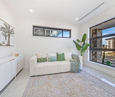 Contemporary, East-Facing, 4-Bedroom + Study Family, Media Room and... - Photo 1