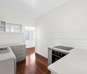 Modern one bedroom unit - Photo 1